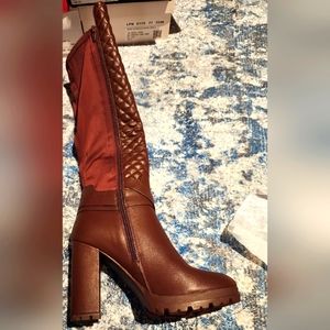 Heeled boot oxblood